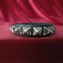 Ape Leather Single Row Pyramid Wristband Wristbands And Cuffs