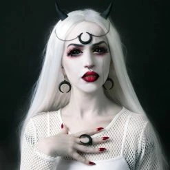 Rogue And Wolf Eclipse Necklace In Black Jewelry