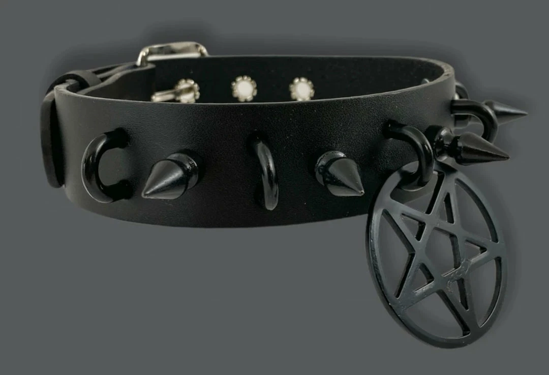 Funk Plus 1 1/4" LEATHER CHOKER WITH U RING AND 2" STAINLESS STEEL PENTAGRAM RING 7 Funk Plus 1 1/4" LEATHER CHOKER WITH U RING AND 2" STAINLESS STEEL PENTAGRAM RING