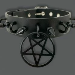 Funk Plus 1 1/4" LEATHER CHOKER WITH U RING AND 2" STAINLESS STEEL PENTAGRAM RING