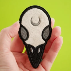 LuxCups Creative Raven Skull Fuzzy Patch