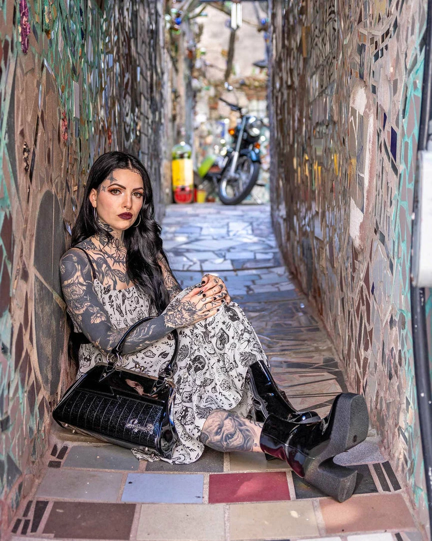 Sourpuss Shock Me Handbag - Black/Black Bags & Backpacks 7 Sourpuss Shock Me Handbag - Black/Black Bags & Backpacks