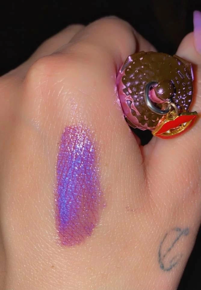 Bloody Blush Hair And Makeup Anniversary - Venom Plumping Gloss 5 Bloody Blush Hair And Makeup Anniversary - Venom Plumping Gloss